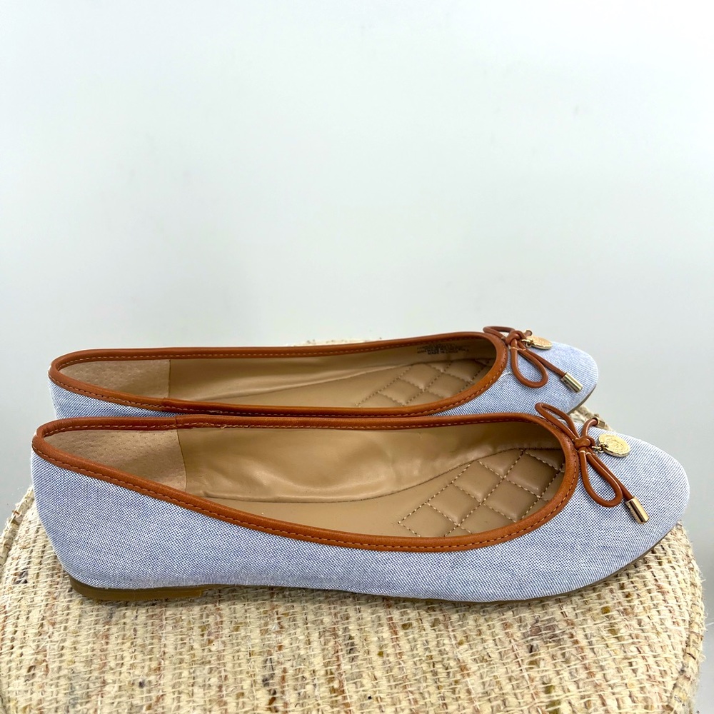 Vince Camuto  flat Luanna Ballet flat blue size 9.5 mint condition